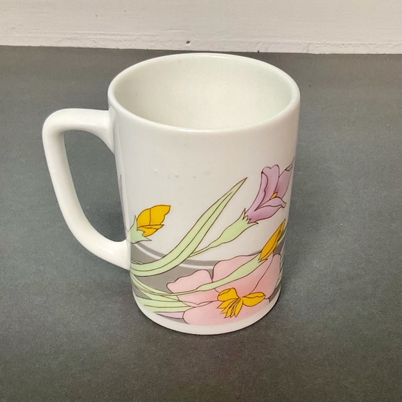 Vintage Finest Ceramics Floral Mug